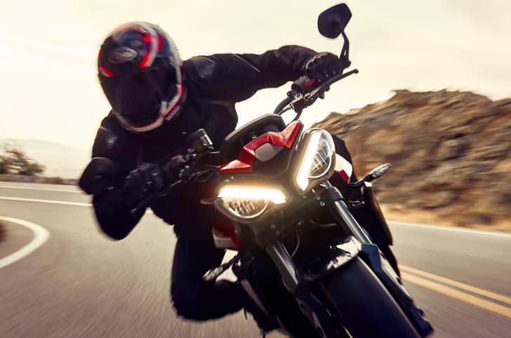 Triumph Street Triple RS right corner shot head on shot